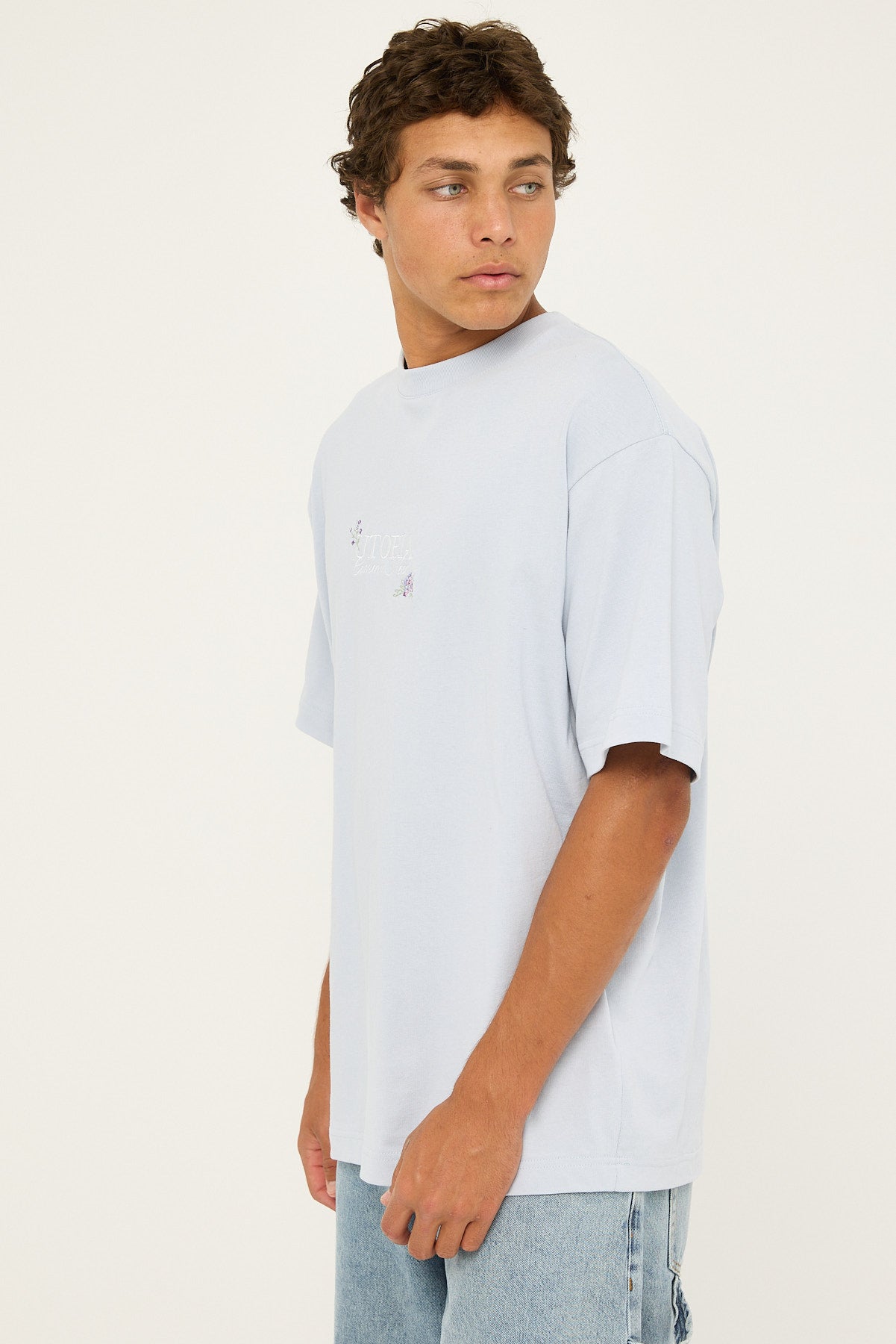 Common Need Londres Heavyweight Boxy Tee Pale Blue