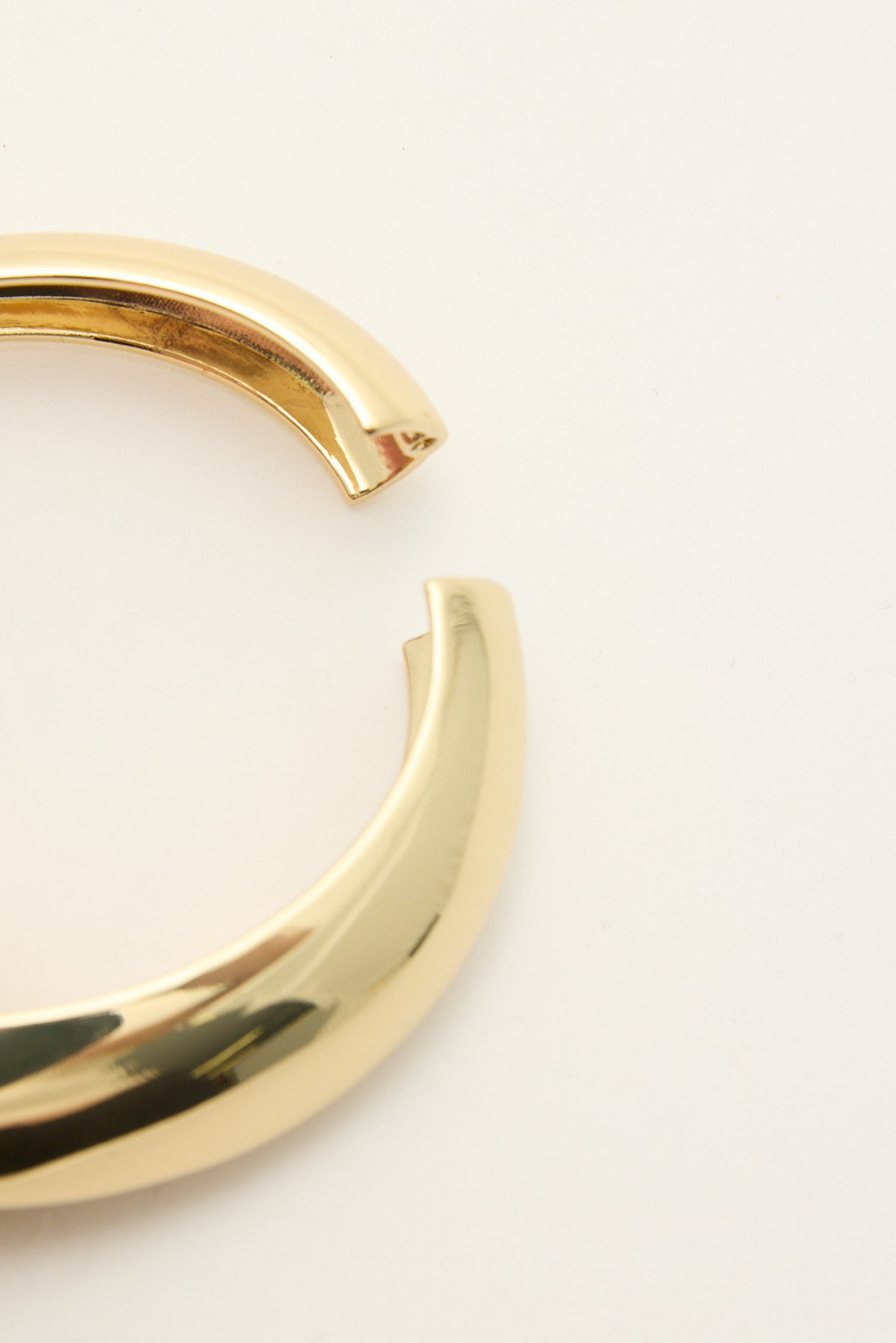 Perfect Stranger Warped Bangle Gold