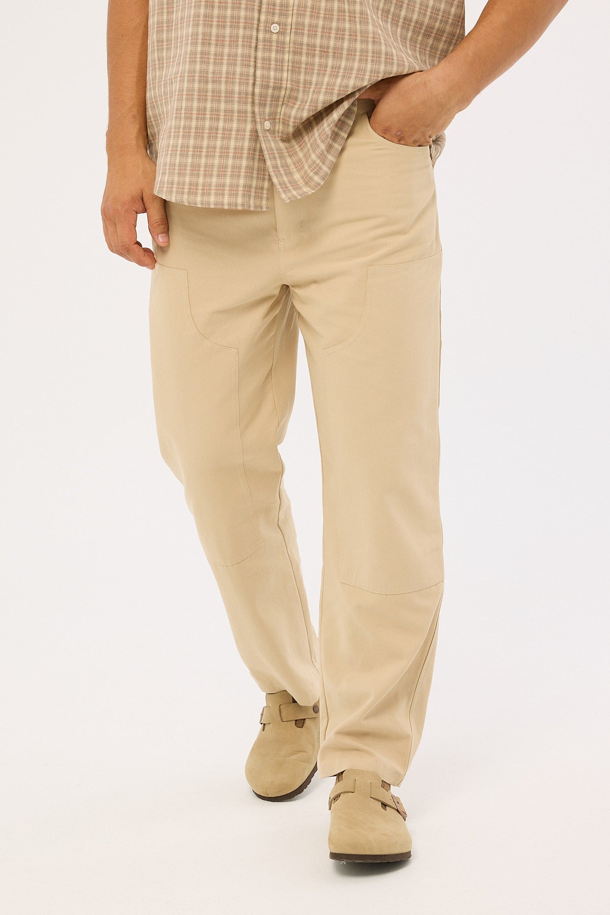 Common Need Unwind Thiago Carpenter Pant Tan