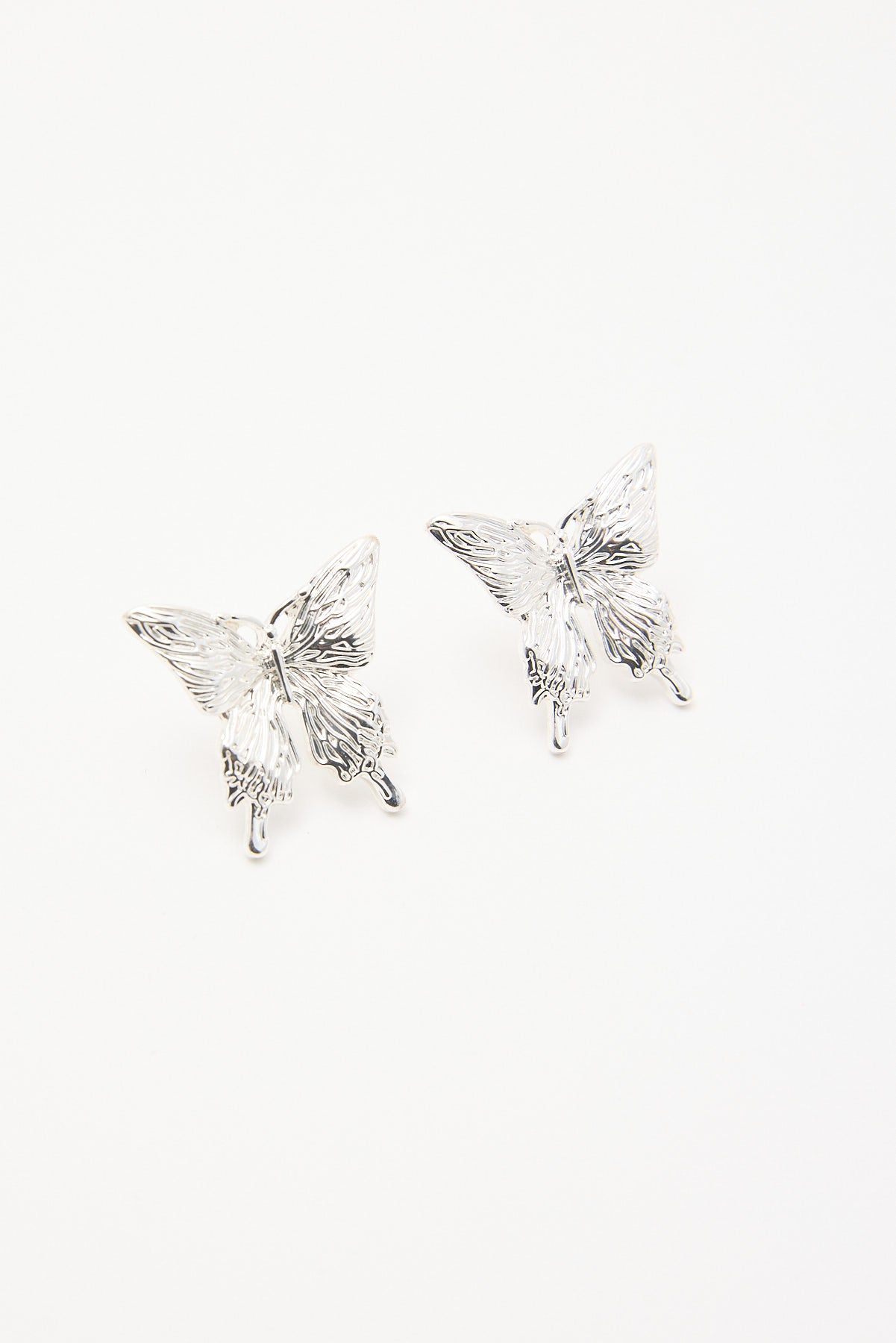 Token Butterfly Kisses Earrings Silver