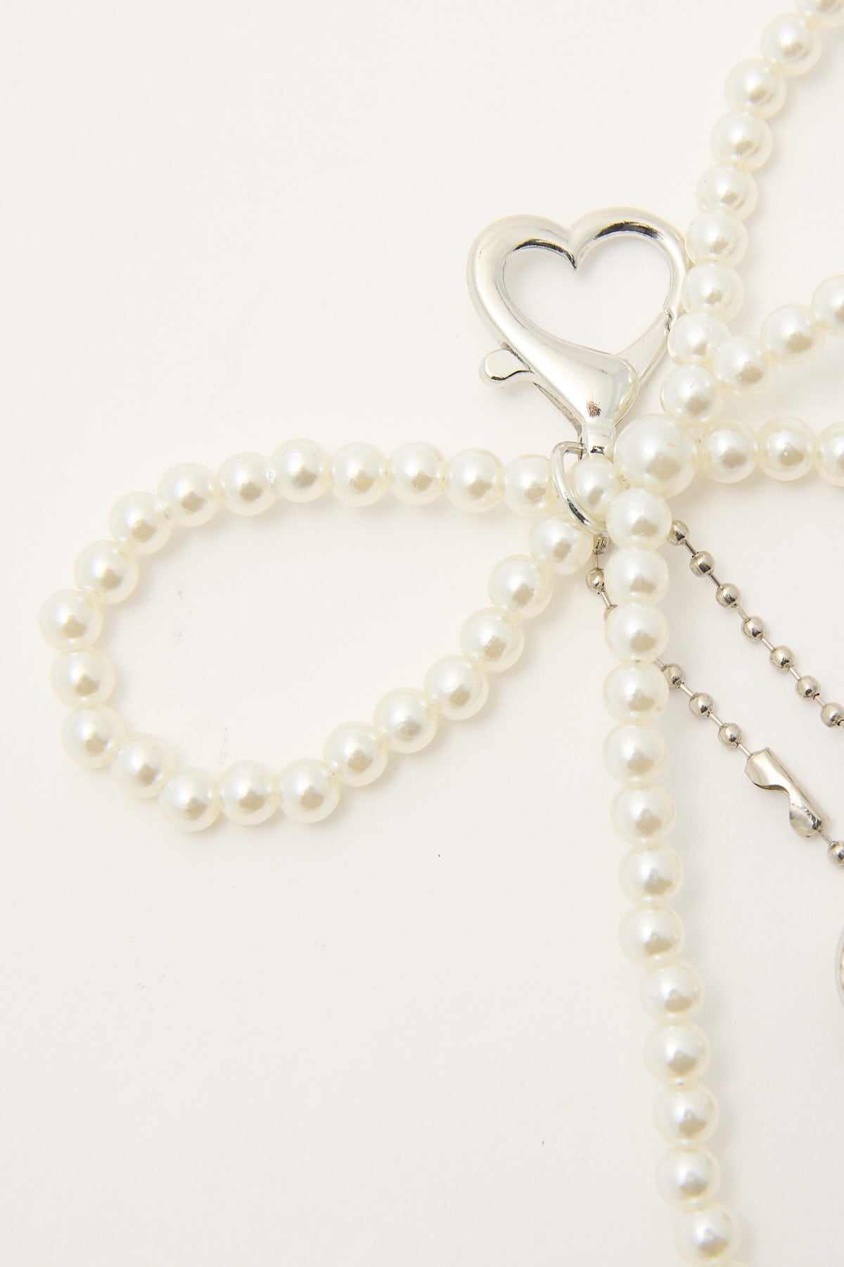 Token Shinning Pearl Bow Keyring Pearl